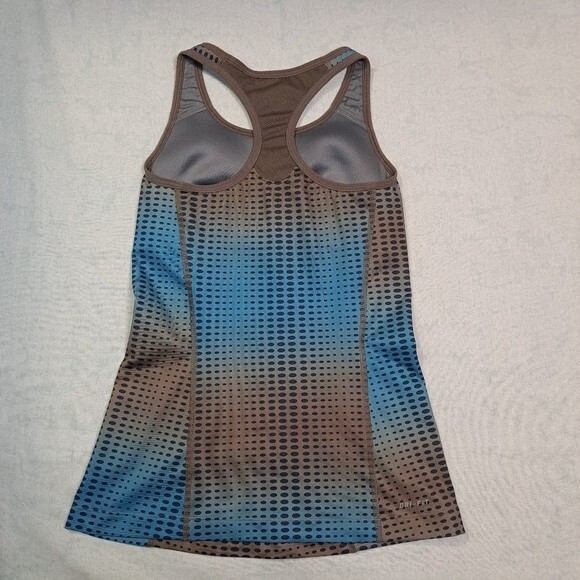 Nike Dri Fit Active Tank top size xs - Picture 8 of 11